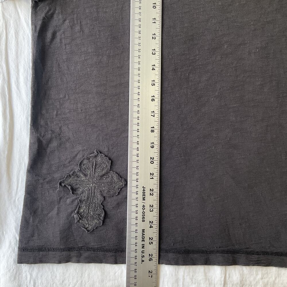 Guess Men Shirt M Dark Gray Cross Embroidery Patch Button Short Sleeve Henley - Picture 5 of 9